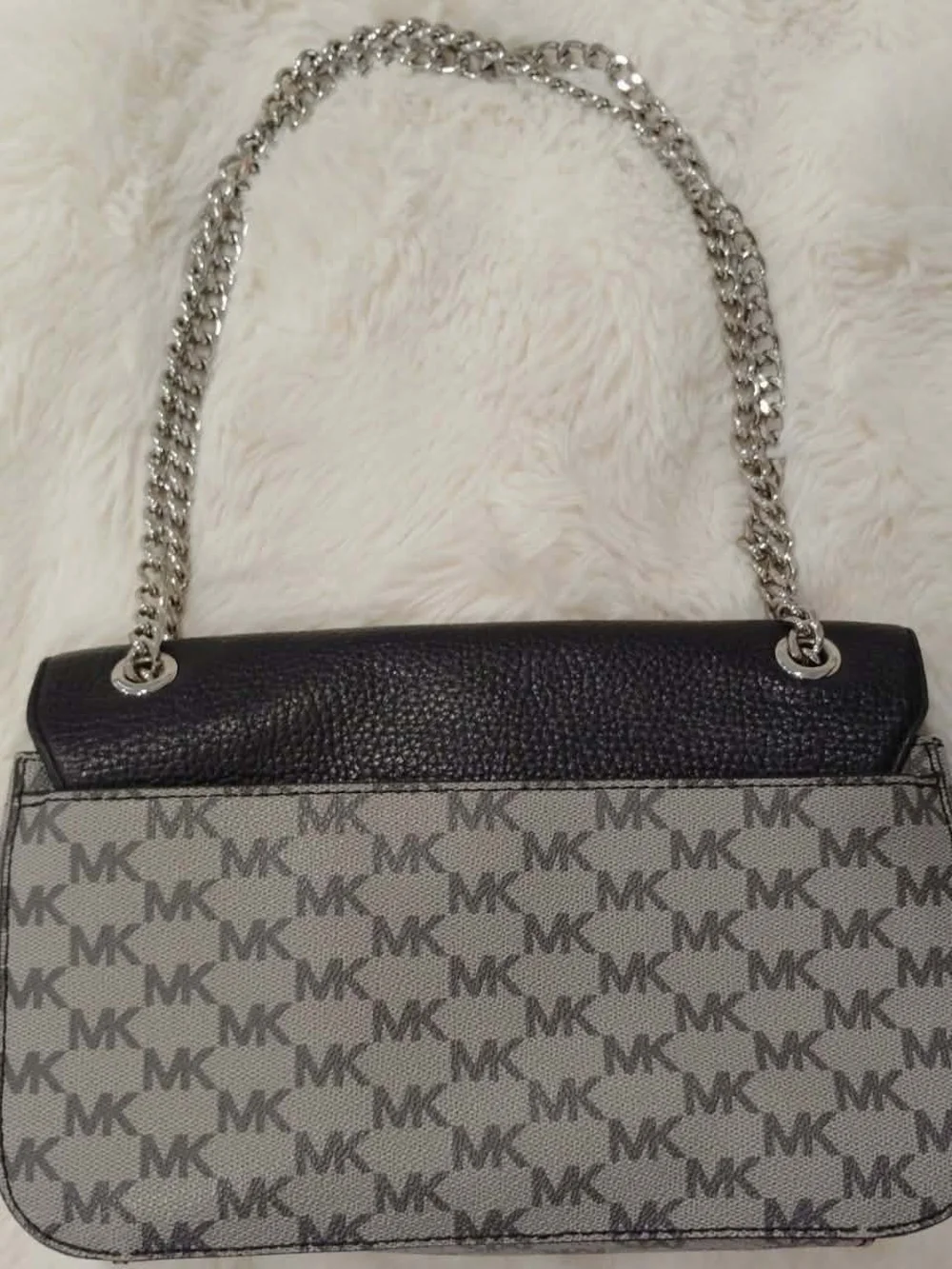 🖤Michael Kors Fulton Small Shoulder Flap Bag 🖤